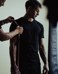 THE FITTED TEE - BLACK